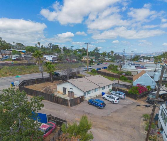 12005 7 Lacie Ln, Lakeside, CA 92040