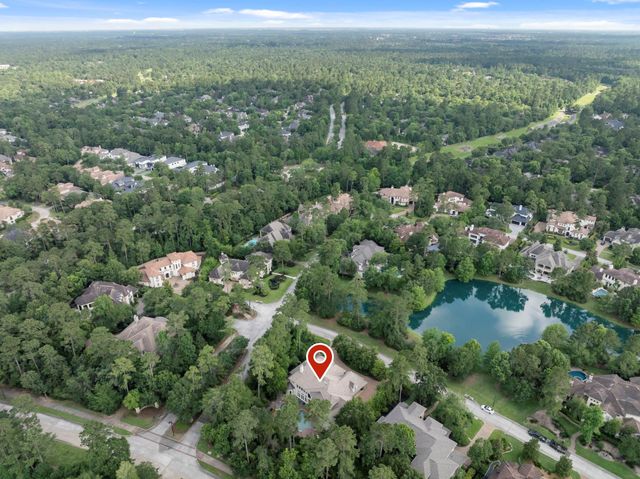 14 N Palmiera Circle, The Woodlands, TX 77382