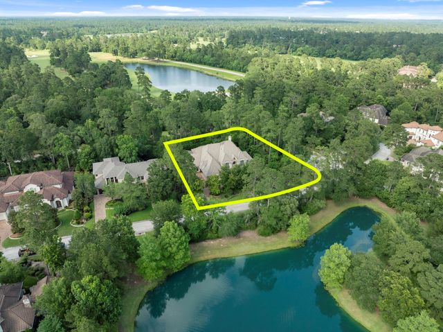 14 N Palmiera Circle, The Woodlands, TX 77382