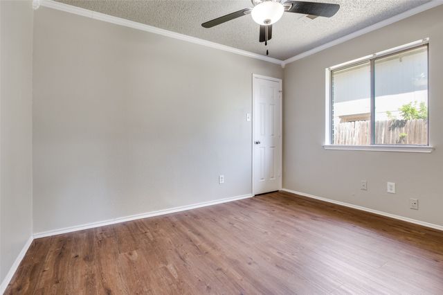 1113 Harvest Hill Lane, Lancaster, TX 75146