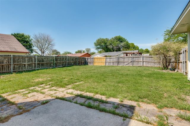 1113 Harvest Hill Lane, Lancaster, TX 75146