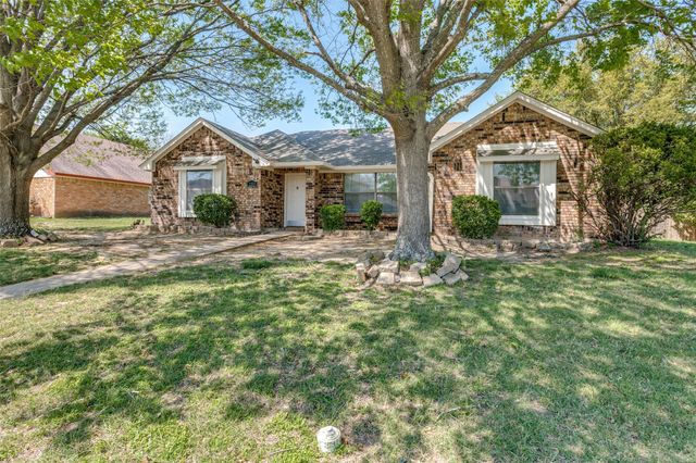 1113 Harvest Hill Lane, Lancaster, TX 75146