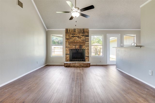 1113 Harvest Hill Lane, Lancaster, TX 75146