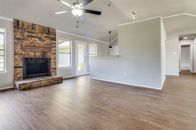 1113 Harvest Hill Lane, Lancaster, TX 75146