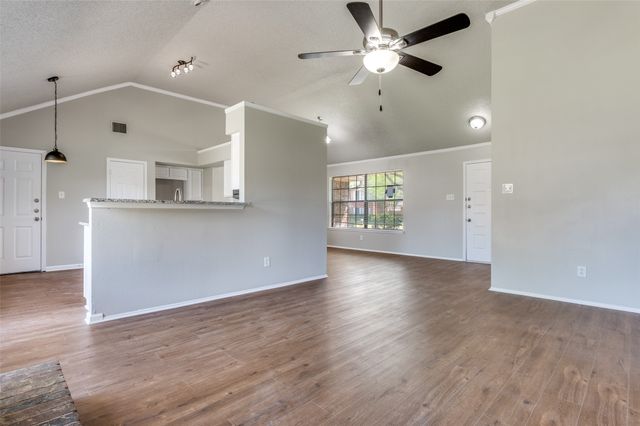 1113 Harvest Hill Lane, Lancaster, TX 75146