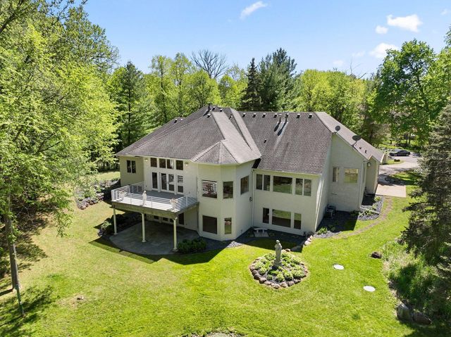 1650 N Farm Road, Long Lake, MN 55356