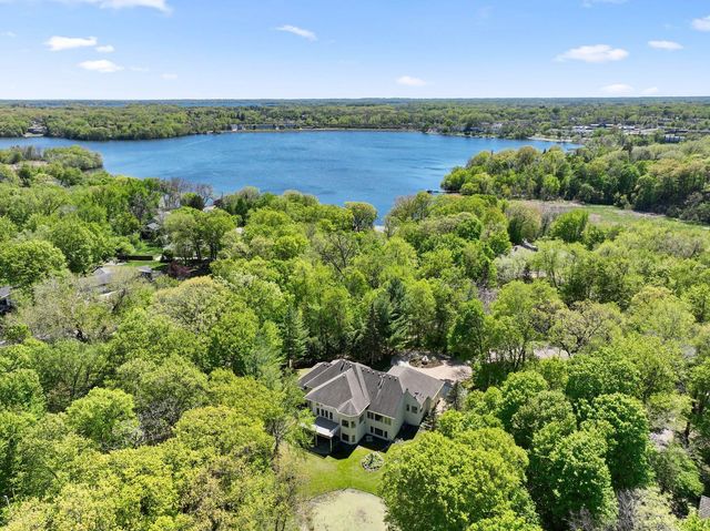 1650 N Farm Road, Long Lake, MN 55356