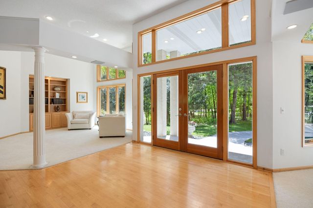 1650 N Farm Road, Long Lake, MN 55356