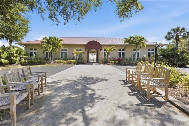 10045 LINKS LANE 203, Rotonda West, FL 33947