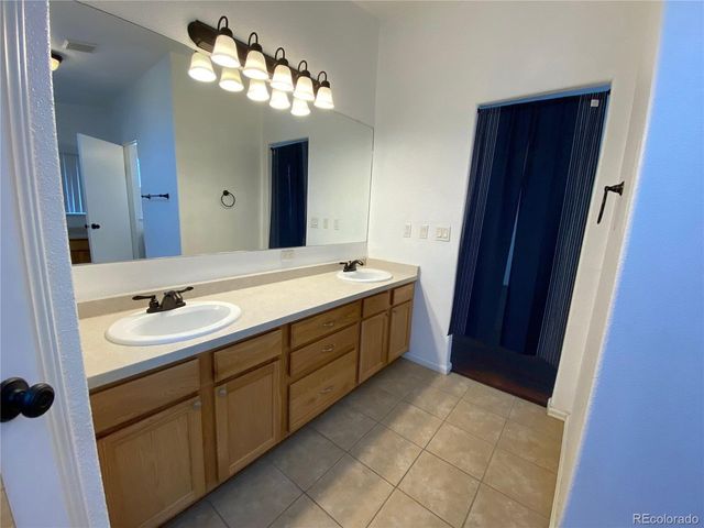 611 W 4th Ave, Denver, CO 80223