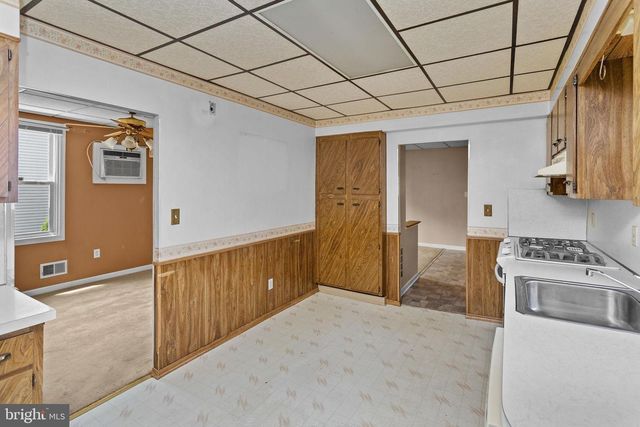 1857 SPRUCE ST, Hamilton, NJ 08610