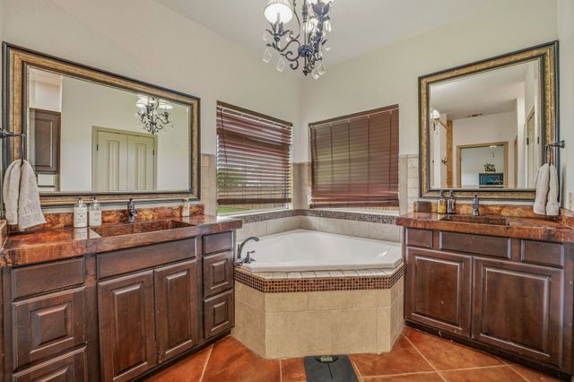 104 Canter Lane Drive, Stephenville, TX 76401