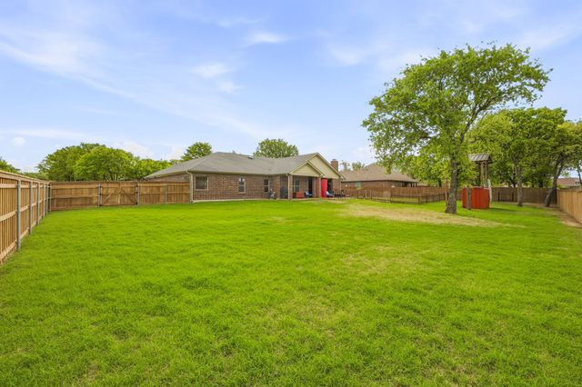 104 Canter Lane Drive, Stephenville, TX 76401