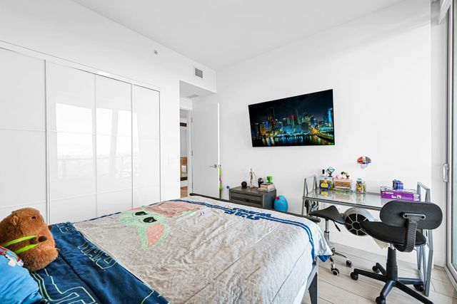 2000 Metropica Way 801, Sunrise, FL 33323