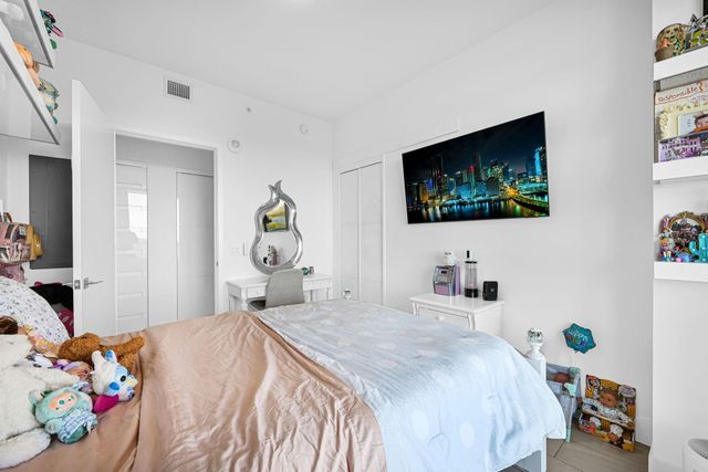 2000 Metropica Way 801, Sunrise, FL 33323