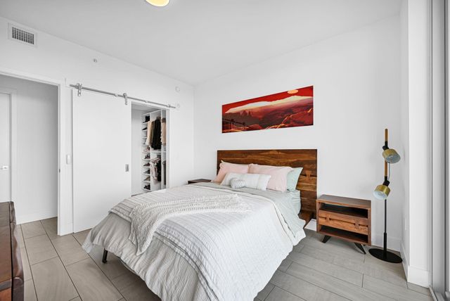 2000 Metropica Way 801, Sunrise, FL 33323