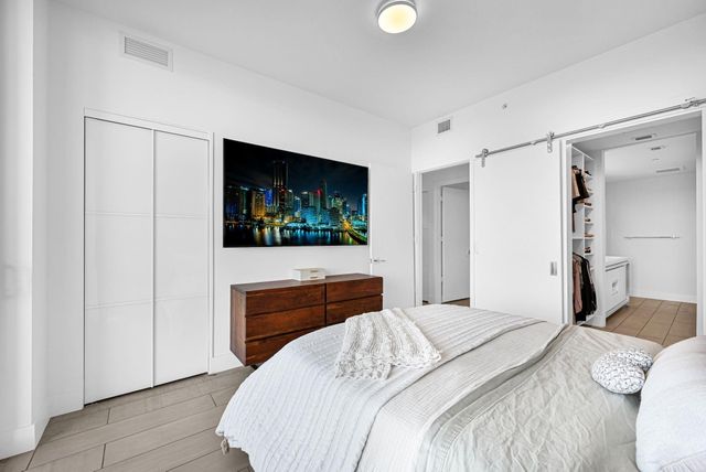 2000 Metropica Way 801, Sunrise, FL 33323