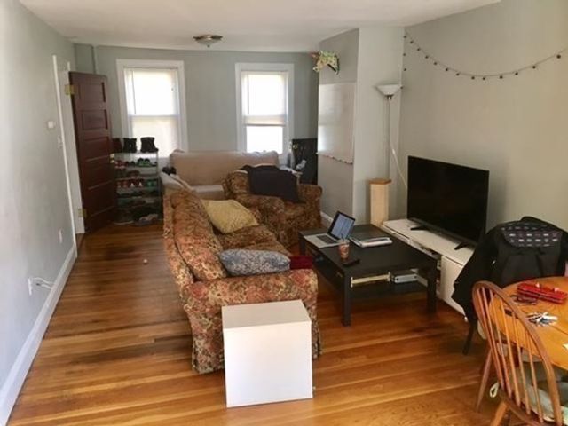 223 W 2nd St, Boston, MA 02127
