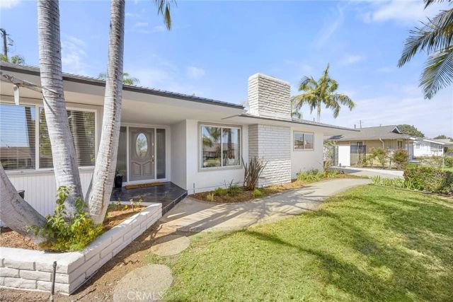 907 Harmony Lane, Fullerton, CA 92831