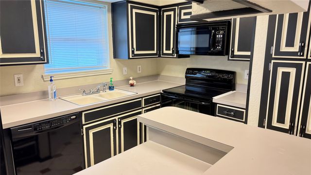 1200 Calico Lane 820, Arlington, TX 76011