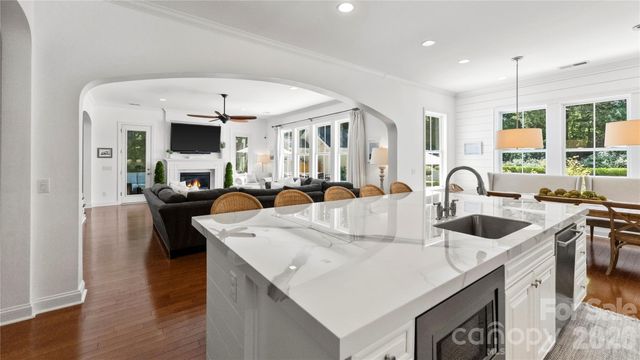12835 Elkhorn Drive, Charlotte, NC 28278