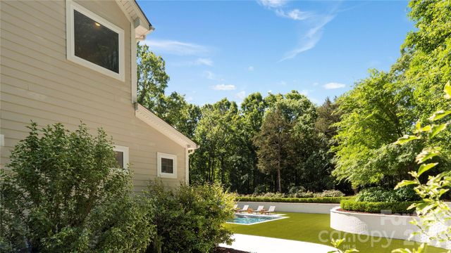 12835 Elkhorn Drive, Charlotte, NC 28278
