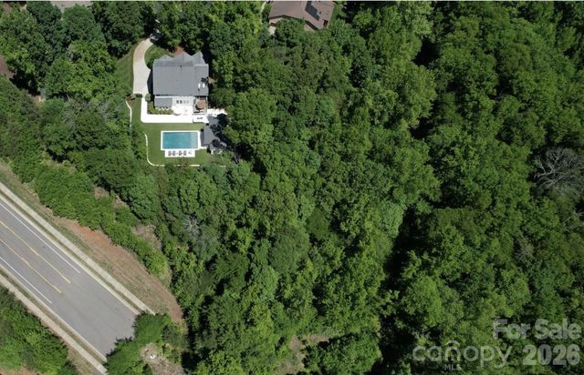 12835 Elkhorn Drive, Charlotte, NC 28278