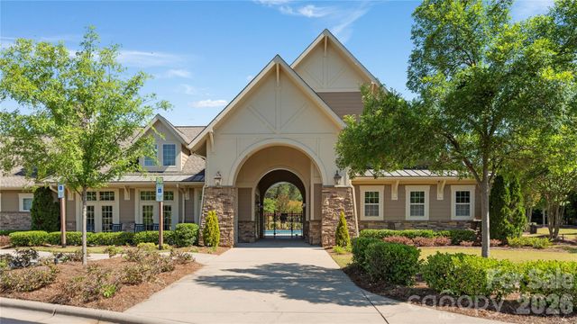 12835 Elkhorn Drive, Charlotte, NC 28278