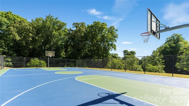 12835 Elkhorn Drive, Charlotte, NC 28278