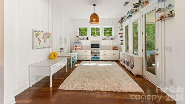 12835 Elkhorn Drive, Charlotte, NC 28278