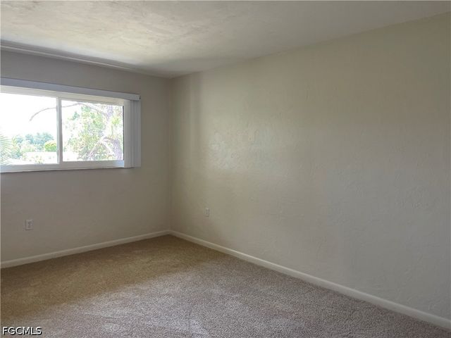 2079 Barkeley LN 19, Fort Myers, FL 33907
