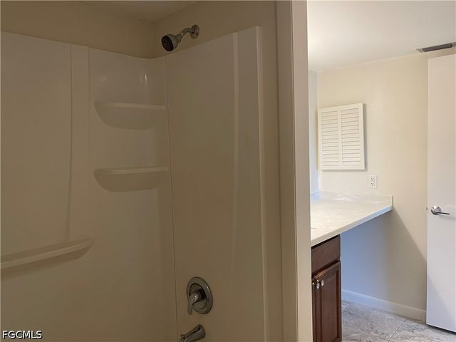 2079 Barkeley LN 19, Fort Myers, FL 33907