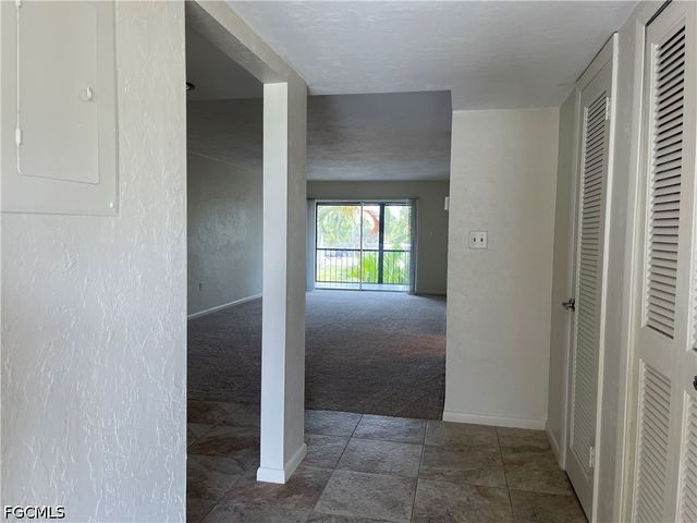 2079 Barkeley LN 19, Fort Myers, FL 33907