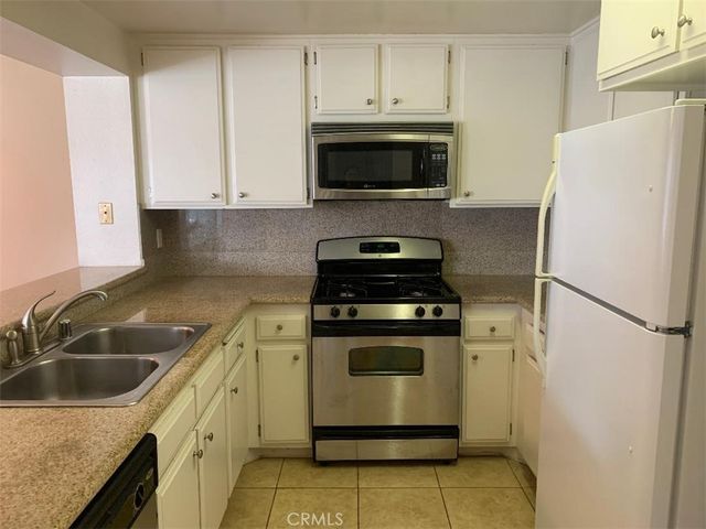 29 Greenfield 30, Irvine, CA 92614