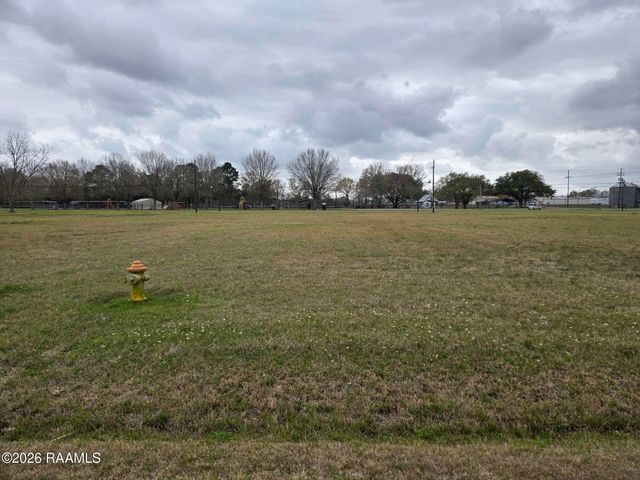19 E Harrop Street, Rayne, LA 70578