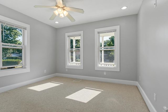155 Pond St, Leominster, MA 01453