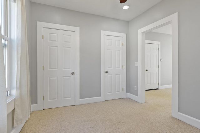 155 Pond St, Leominster, MA 01453