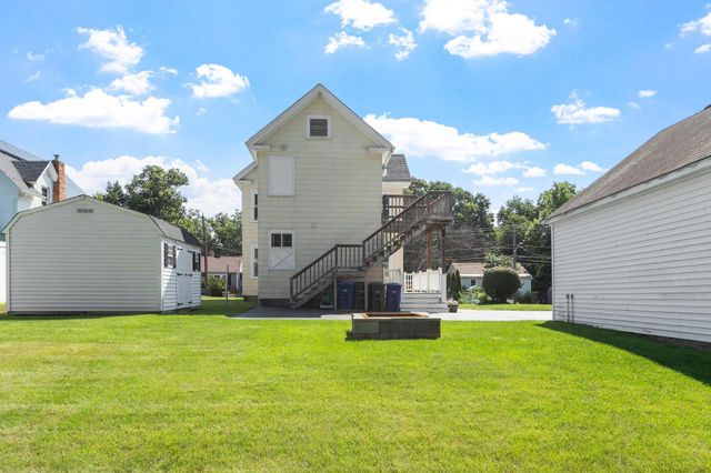 155 Pond St, Leominster, MA 01453