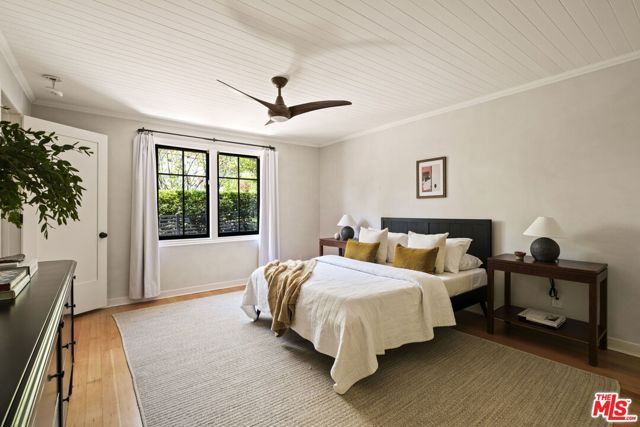 6424 Ivarene Avenue, Los Angeles, CA 90068
