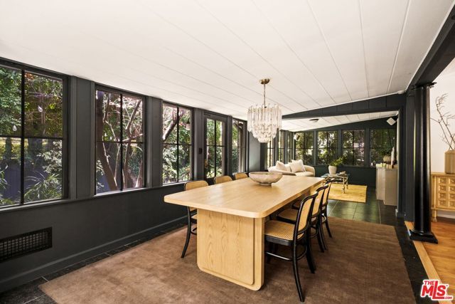 6424 Ivarene Avenue, Los Angeles, CA 90068
