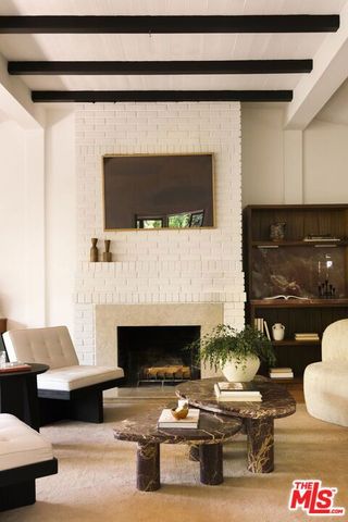 6424 Ivarene Avenue, Los Angeles, CA 90068