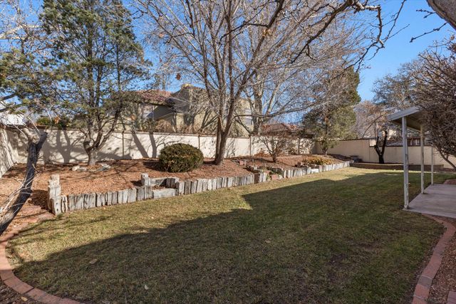 7809 Morris Rippel Place NE, Albuquerque, NM 87122