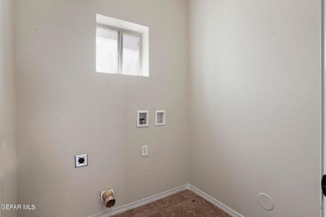 3148 BLUE DIRT, El Paso, TX 79938