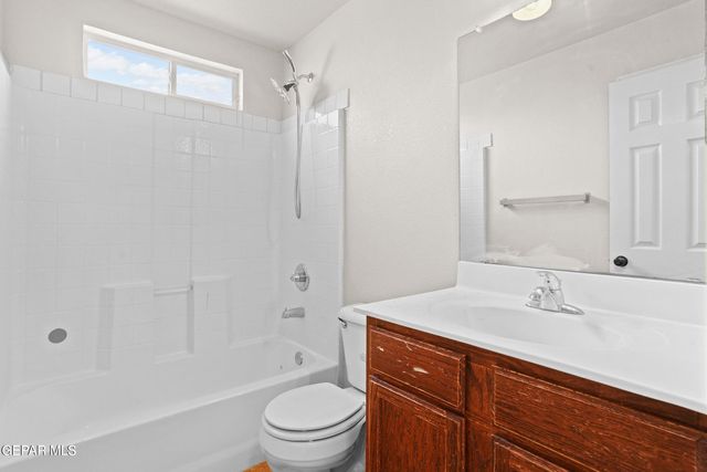 3148 BLUE DIRT, El Paso, TX 79938