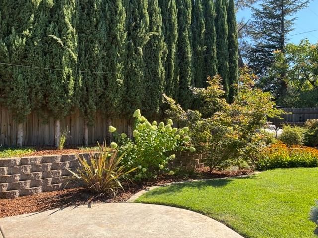 2563 Carla Dr, Placerville, CA 95667