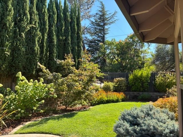 2563 Carla Dr, Placerville, CA 95667