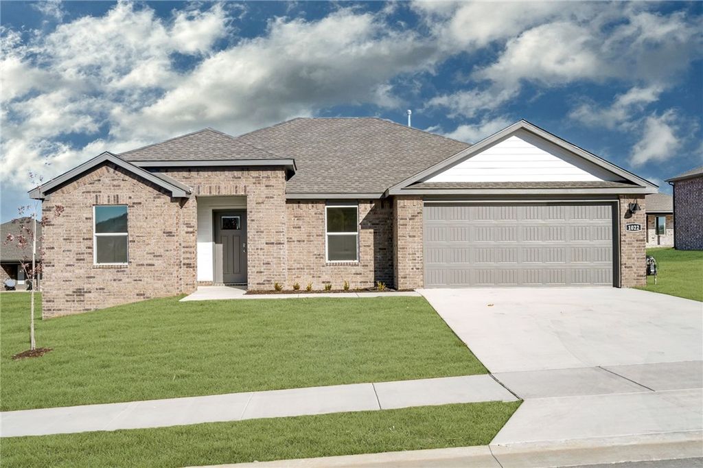213 Ruggles Street, Pea Ridge, AR 72751