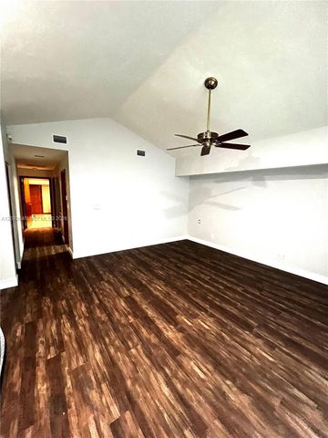 297 NW 104th Avenue, Coral Springs, FL 33071