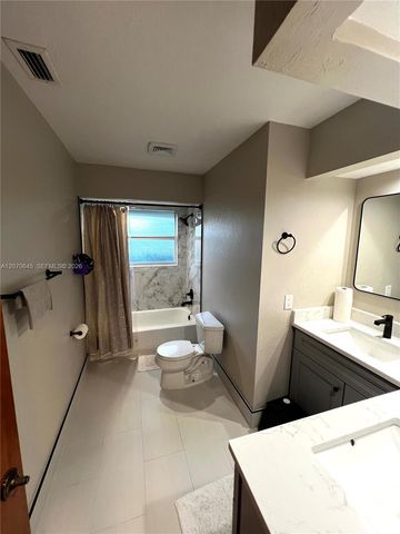 297 NW 104th Avenue, Coral Springs, FL 33071