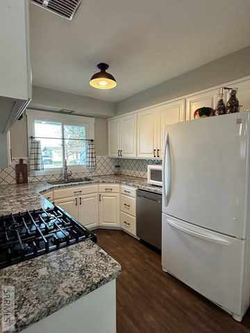 1006 Westergard Avenue, Idaho Falls, ID 83404